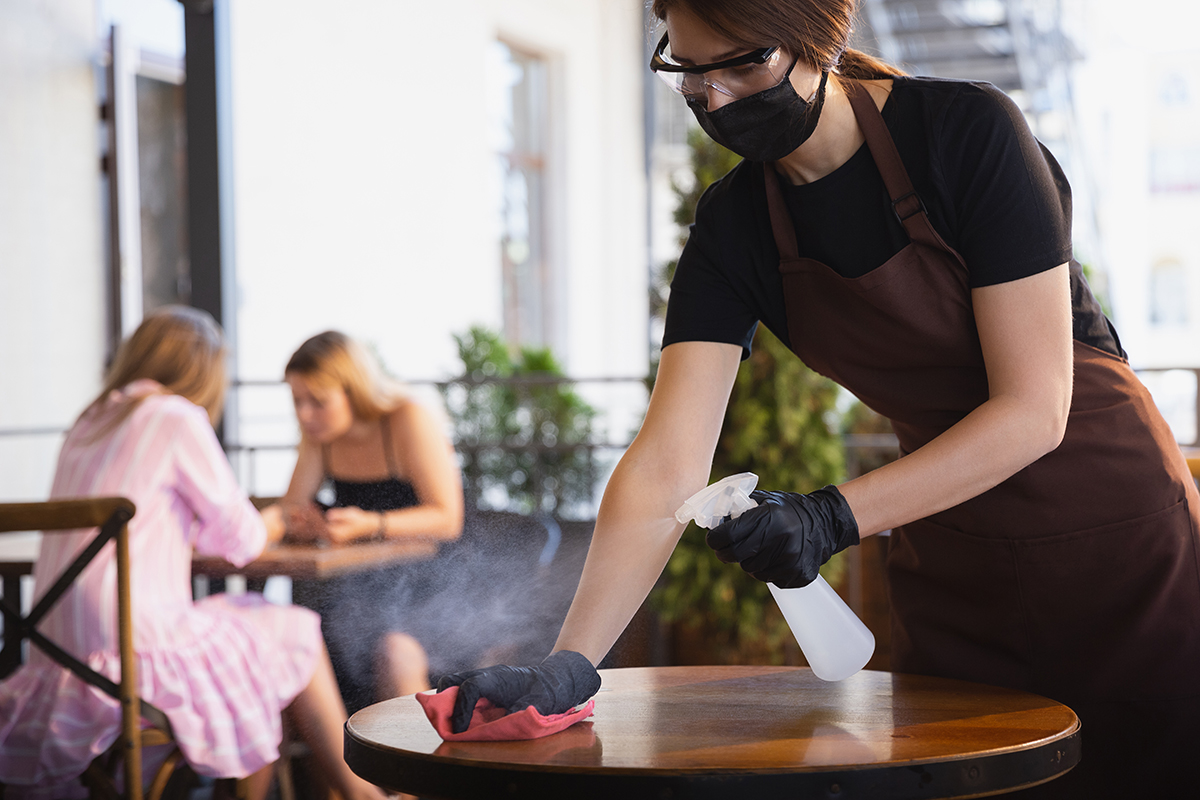 Why do restaurants need air purifiers?